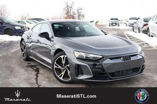 2023 Audi e-tron GT Premium Plus quattro