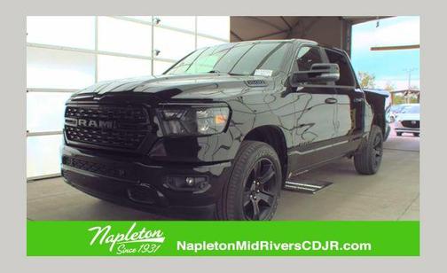 Diamond Black Crystal Pearlcoat 2023 RAM 1500 Big Horn/Lone Star