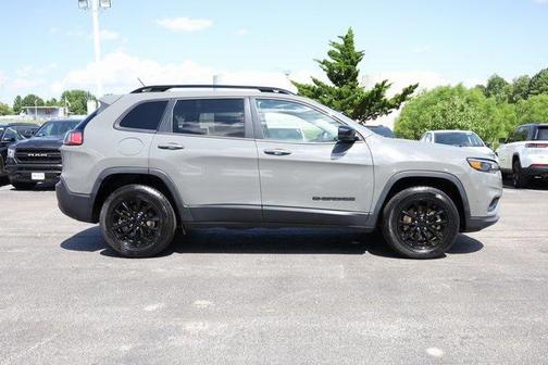2023 Jeep Cherokee Altitude