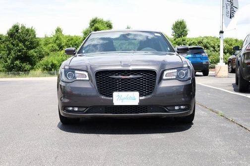 2022 Chrysler 300 S