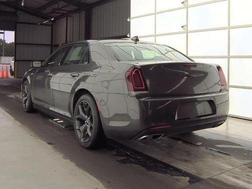 2022 Chrysler 300 S