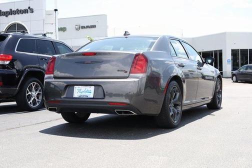 2022 Chrysler 300 S