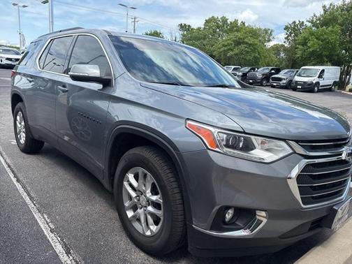 2021 Chevrolet Traverse LT Cloth