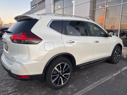 2020 Nissan Rogue SL
