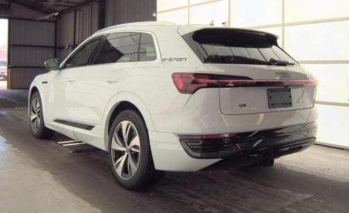 2024 Audi Q8 e-tron Premium