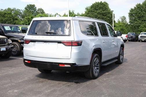 2023 Jeep Wagoneer L Series II 4x4