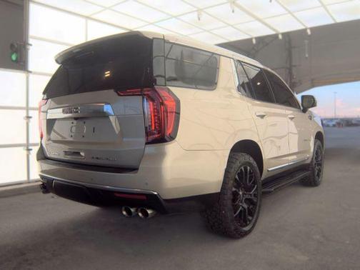 Pearl Beige Metallic 2022 GMC Yukon Denali