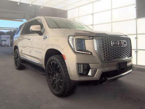 Pearl Beige Metallic 2022 GMC Yukon Denali