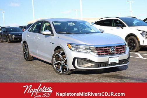 2020 Volkswagen Passat 2.0T R-Line