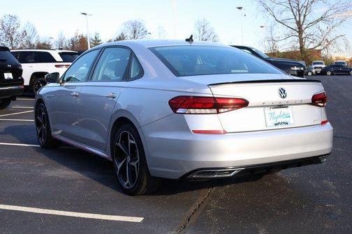 2020 Volkswagen Passat 2.0T R-Line