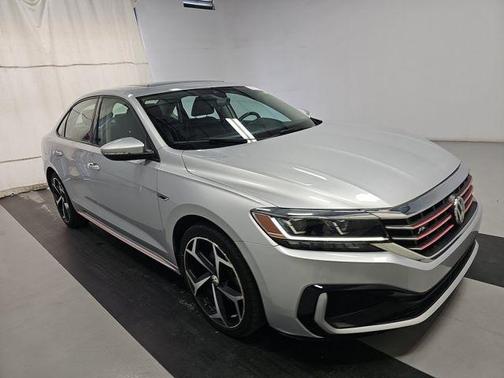 2020 Volkswagen Passat 2.0T R-Line