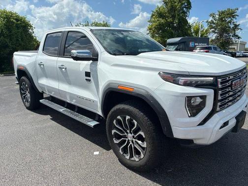 Summit White 2024 GMC Canyon Denali