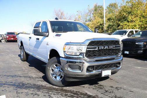 2024 RAM 2500 Tradesman Crew Cab 4x4 8' Box