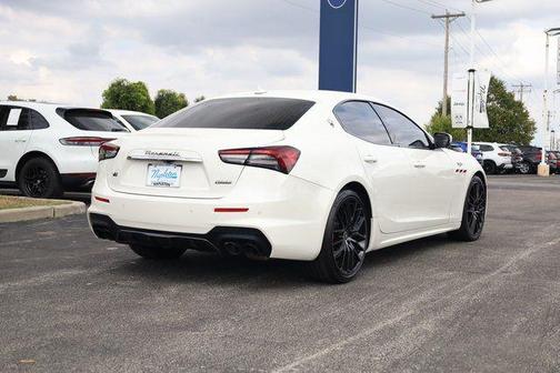2022 Maserati Ghibli Trofeo