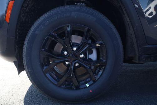 2026 Jeep Grand Cherokee Altitude