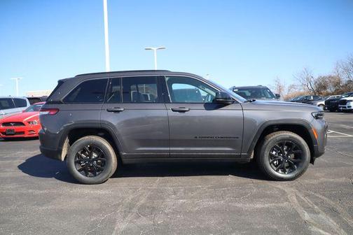 2026 Jeep Grand Cherokee Altitude