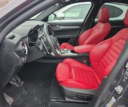 2023 Alfa Romeo Stelvio Veloce AWD