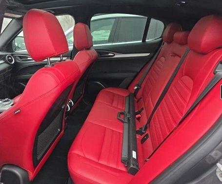 2023 Alfa Romeo Stelvio Veloce AWD