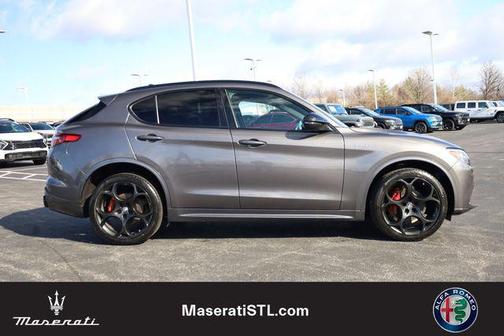 2023 Alfa Romeo Stelvio Veloce AWD