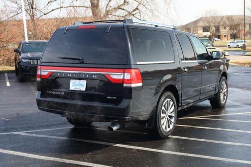 2016 Lincoln Navigator Select