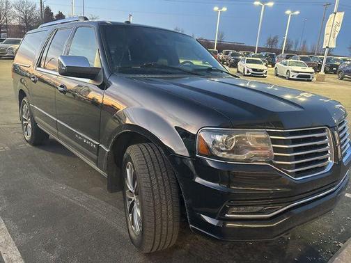 2016 Lincoln Navigator Select