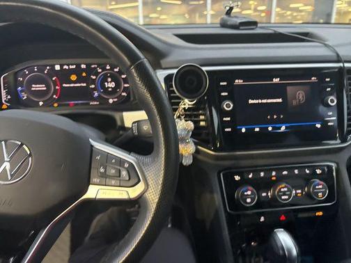 2023 Volkswagen Atlas Cross Sport 3.6L V6 SEL Premium R-Line