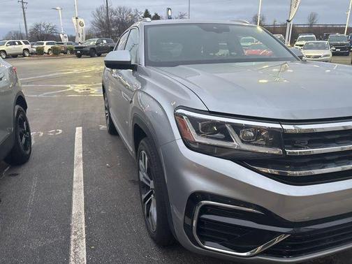 2023 Volkswagen Atlas Cross Sport 3.6L V6 SEL Premium R-Line