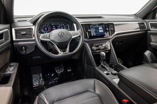 2023 Volkswagen Atlas Cross Sport 3.6L V6 SEL Premium R-Line