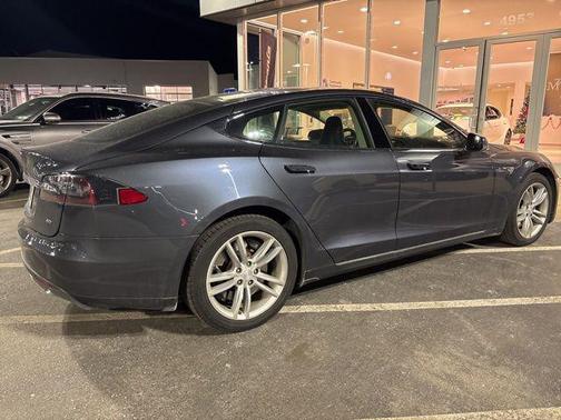 2014 Tesla Model S Base