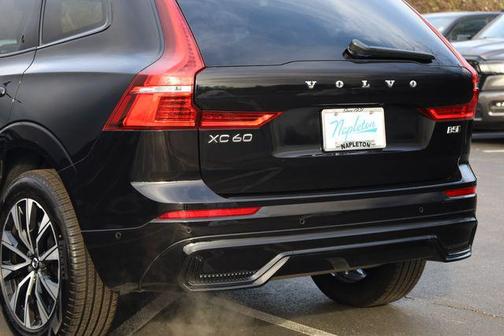 2025 Volvo XC60 B5 Plus