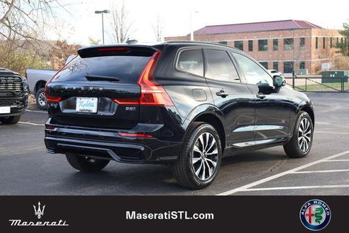 2025 Volvo XC60 B5 Plus