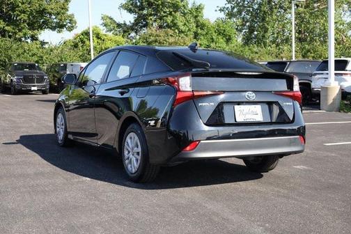 2022 Toyota Prius LE