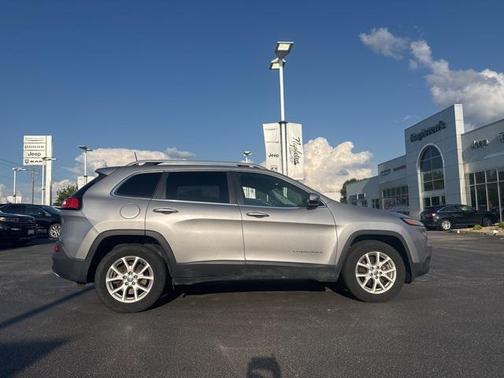 2018 Jeep Cherokee Latitude Plus