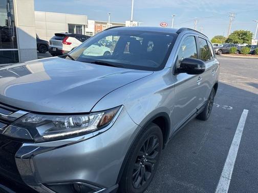 2018 Mitsubishi Outlander LE