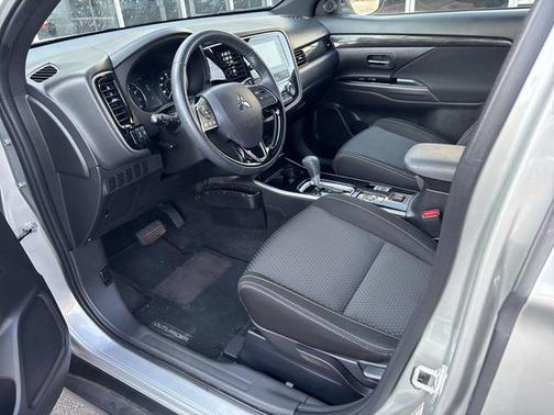 2018 Mitsubishi Outlander LE