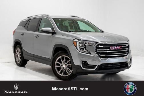 Sterling Metallic 2024 GMC Terrain SLT