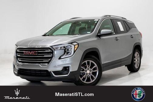 Sterling Metallic 2024 GMC Terrain SLT