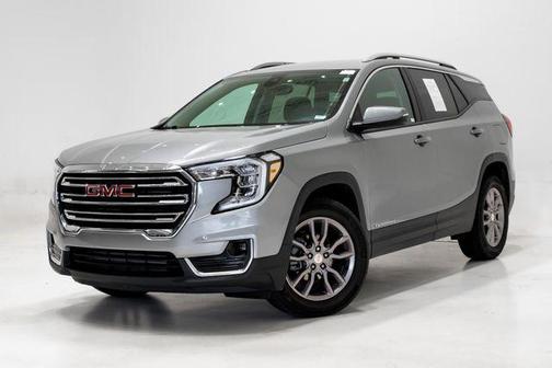 Sterling Metallic 2024 GMC Terrain SLT