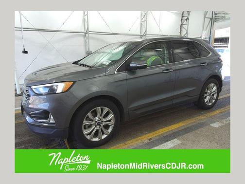Gray Metallic 2022 Ford Edge Titanium
