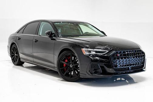 Mythos Black Metallic 2023 Audi S8 4.0T