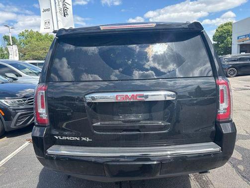 Onyx Black 2016 GMC Yukon XL Denali