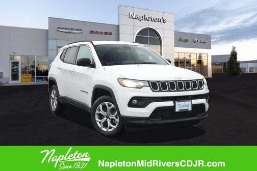 Bright White Clearcoat 2026 Jeep Compass Latitude