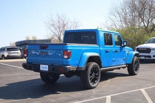 2025 Jeep Gladiator Nighthawk