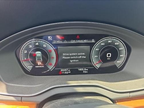 Florett Silver Metallic 2023 Audi Q5 40 Premium Plus