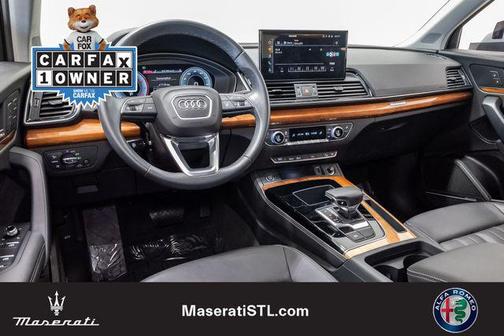 Florett Silver Metallic 2023 Audi Q5 40 Premium Plus