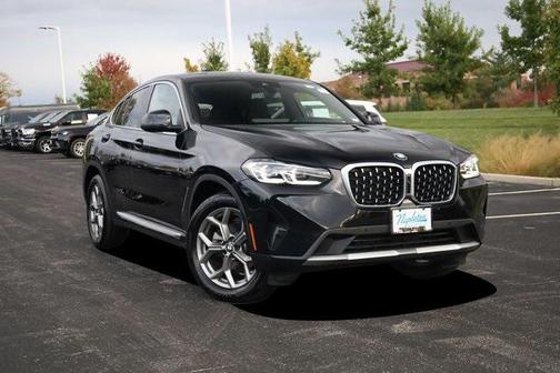 2024 BMW X4 xDrive30i