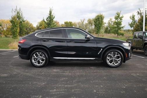 2024 BMW X4 xDrive30i
