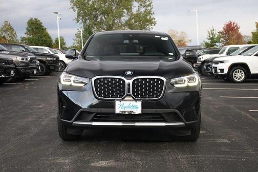 2024 BMW X4 xDrive30i