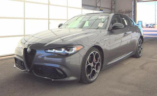 Vesuvio Gray Metallic 2024 Alfa Romeo Giulia Veloce AWD