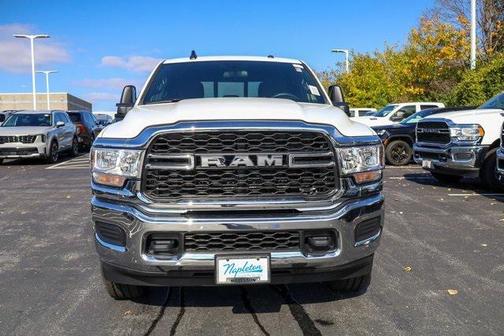 2024 RAM 2500 Tradesman Crew Cab 4x4 8' Box